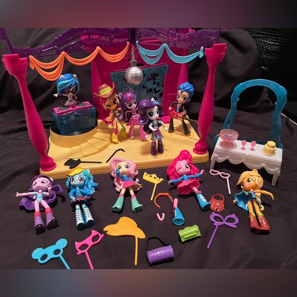 My Little Pony Equestria Girls mini dolls set with accessories. - Picture 2 of 12